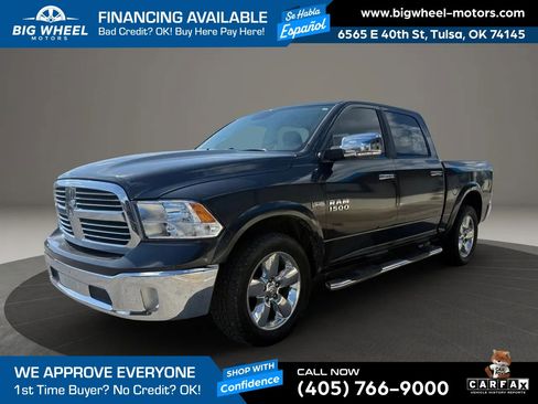 Used 2017 RAM 1500 Laramie w/ Convenience Group AWD/4WD image 2