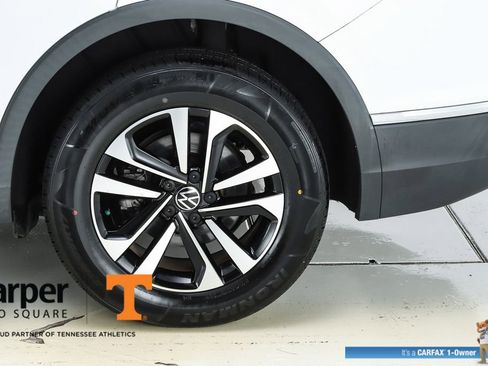 Used 2022 Volkswagen Tiguan S image 43