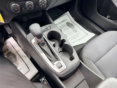 Used 2024 Chevrolet Trax LS w/ LS Convenience Package image 20