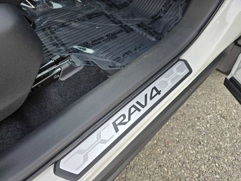 New 2025 Toyota RAV4 XLE image 14