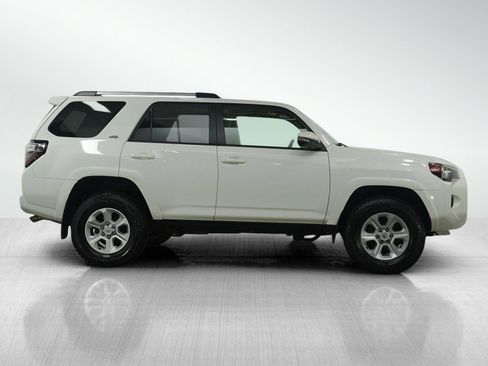 Used 2022 Toyota 4Runner SR5 Premium image 6
