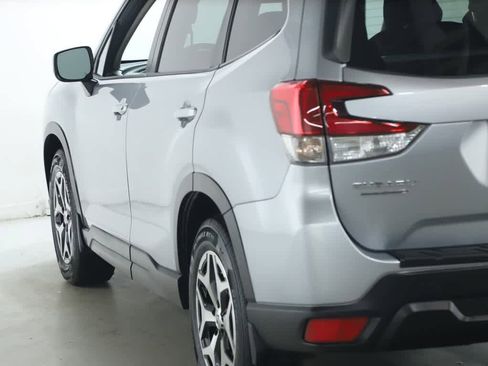 Certified 2021 Subaru Forester Premium image 44