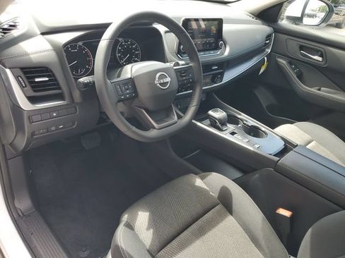 Certified 2026 Nissan Rogue SV FWD image 23
