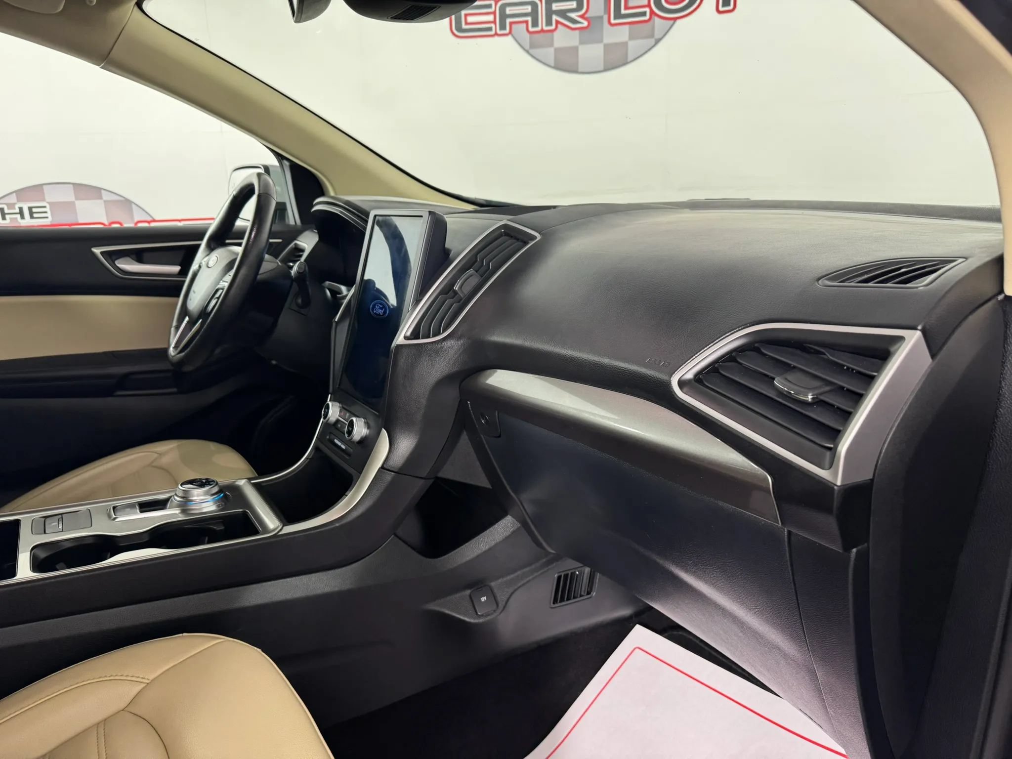 Used 2023 Ford Edge SEL AWD/4WD image 12