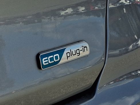 Certified 2022 Kia Niro LXS image 29