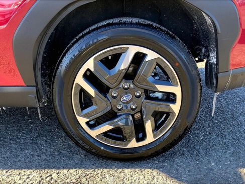 Certified 2025 Subaru Forester Premium image 9