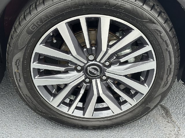 Used 2023 Nissan Kicks SV FWD image 9