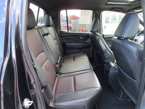 Used 2022 Honda Ridgeline Black Edition image 32