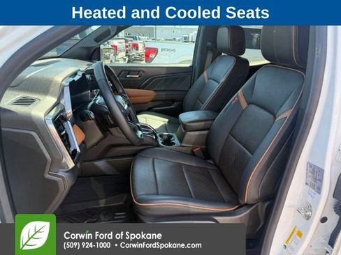 Used 2024 GMC Canyon AT4 w/ AT4 Premium Package AWD/4WD image 2