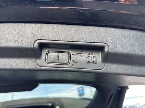 Used 2022 Ford Explorer ST w/ Equipment Group 401A image 19