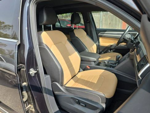 Used 2023 Volkswagen Atlas Cross Sport SEL Premium R-Line AWD/4WD image 12
