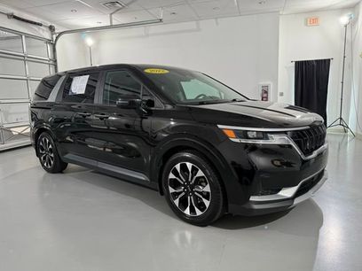 Used 2022 Kia Carnival EX