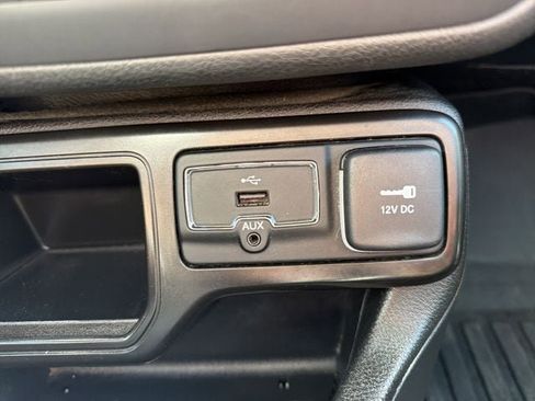 Used 2020 Jeep Renegade Altitude image 34