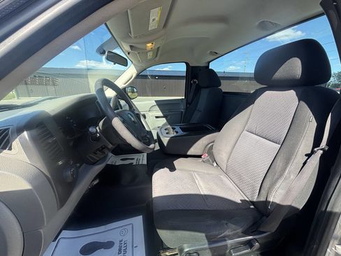 Used 2010 Chevrolet Silverado 1500 W/T image 8