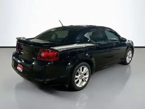 Used 2012 Dodge Avenger R/T image 6