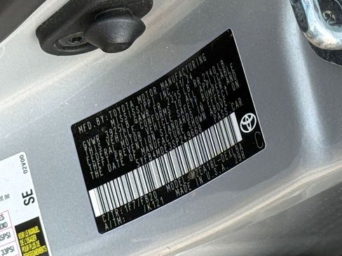 Used 2025 Toyota Corolla LE image 29