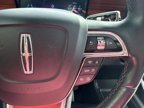 Used 2024 Lincoln Navigator Premiere AWD/4WD image 22