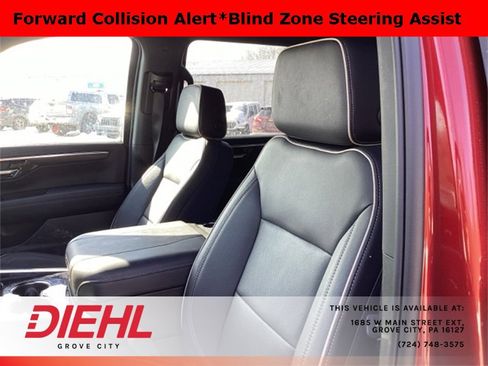 Used 2025 Chevrolet Suburban Premier image 18