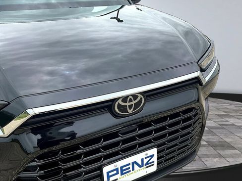 Used 2024 Toyota Grand Highlander AWD image 35