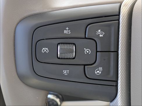 Used 2024 GMC Yukon XL Denali AWD/4WD image 20