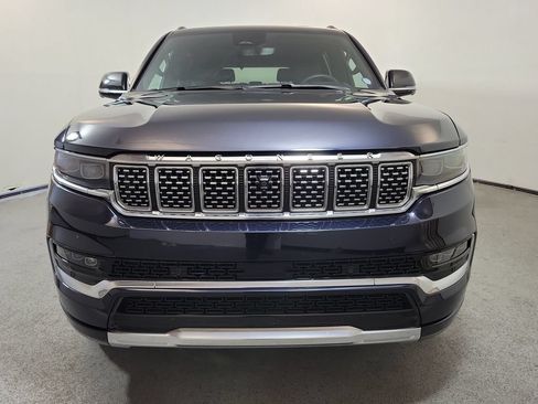 Used 2025 Jeep Grand Wagoneer 4WD image 2