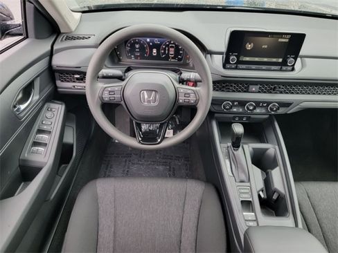Used 2023 Honda Accord LX image 19