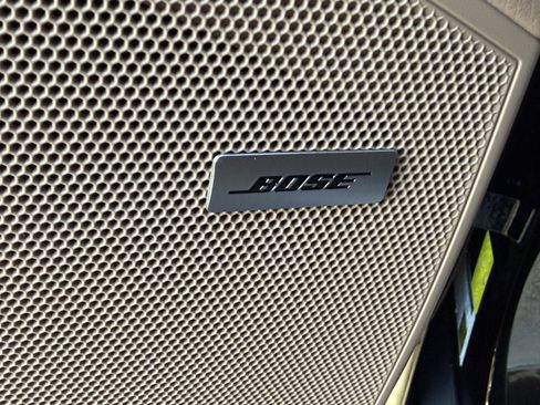 Used 2023 Porsche Cayenne image 33