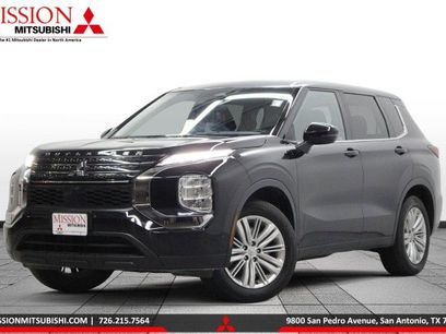 Used 2024 Mitsubishi Outlander ES