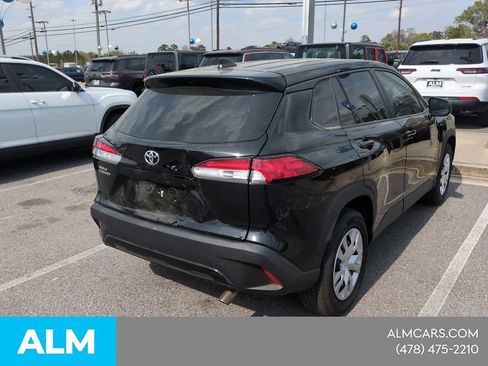 Used 2024 Toyota Corolla Cross L FWD image 5