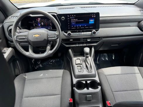 Used 2023 Chevrolet Colorado W/T RWD image 11