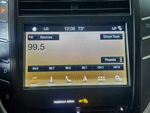 Used 2019 Lincoln MKC Reserve w/ MKC Climate Package AWD/4WD image 21