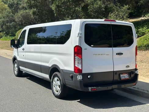 Used 2018 Ford Transit 350 XLT RWD image 3