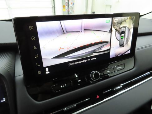 New 2026 Mitsubishi Outlander SEL image 16