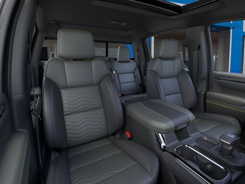 New 2026 Chevrolet Silverado 1500 ZR2 AWD/4WD image 5
