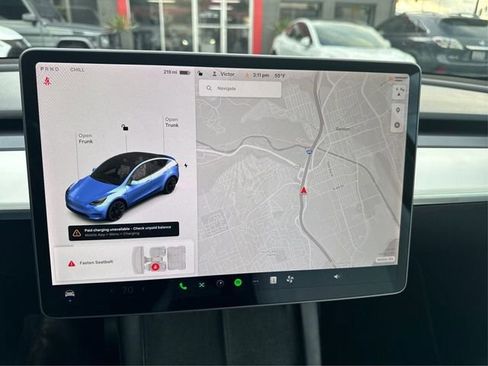 Used 2022 Tesla Model Y Long Range AWD/4WD image 25