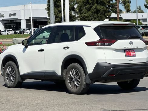 Used 2021 Nissan Rogue S image 7
