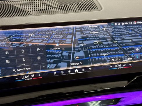 Used 2026 BMW i5 eDrive40 w/ Convenience Package image 23