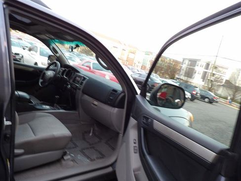 Used 2007 Toyota 4Runner SR5 image 13