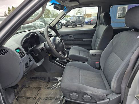 Used 2004 Nissan Frontier S/C AWD/4WD image 20