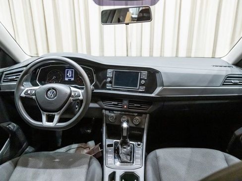 Used 2021 Volkswagen Jetta SE image 13