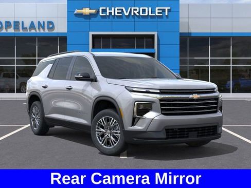 New 2026 Chevrolet Traverse LT w/ Driver Confidence Package image 8