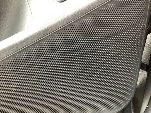 New 2026 Volkswagen Tiguan SE image 26