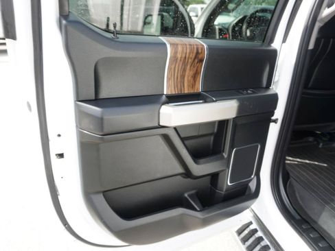 Used 2019 Ford F150 Lariat w/ Trailer Tow Package AWD/4WD image 16