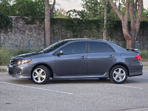 Used 2011 Toyota Corolla S image 21