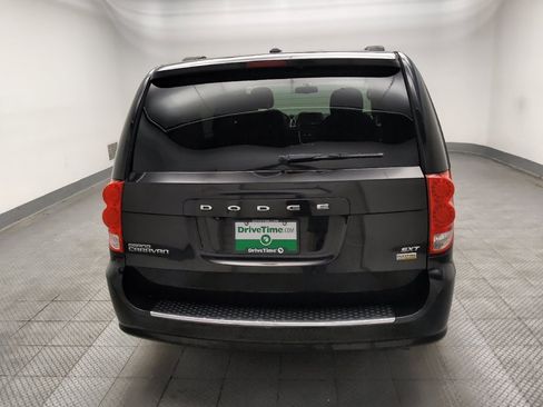 Used 2018 Dodge Grand Caravan SXT FWD image 7