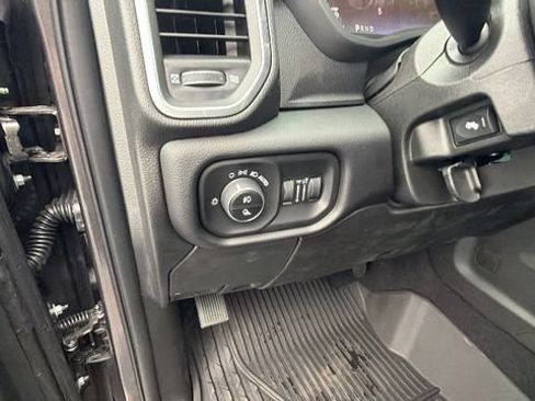New 2026 RAM 2500 Laramie AWD/4WD image 33