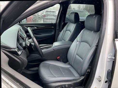 Used 2024 Buick Enclave Essence w/ Experience Buick Package image 9