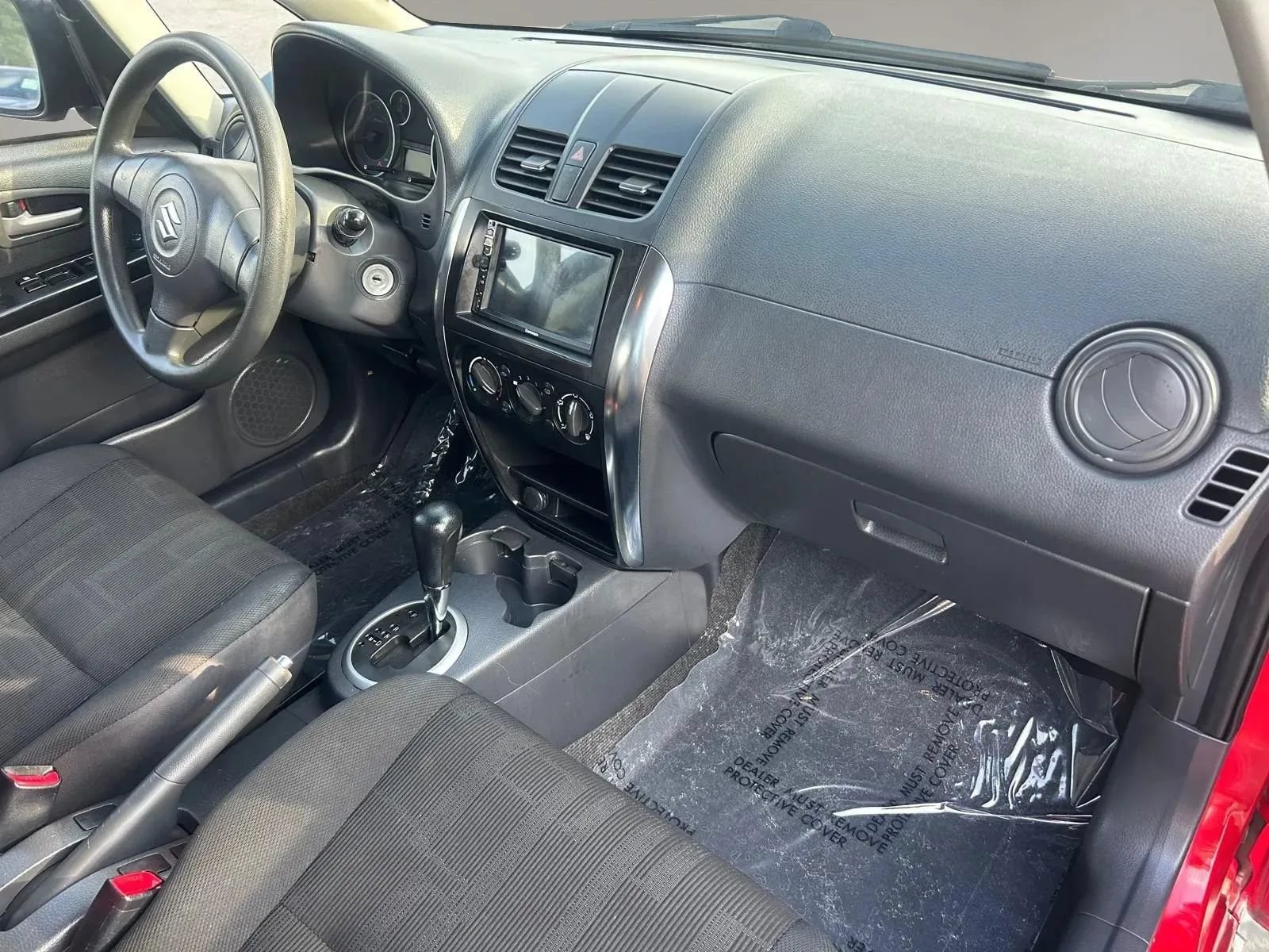 Used 2010 Suzuki SX4 Hatchback FWD image 9