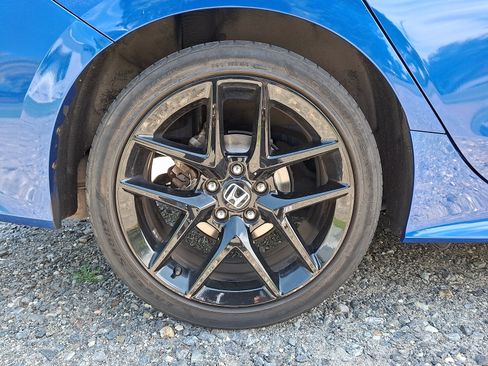 Used 2023 Honda Civic Sport image 9