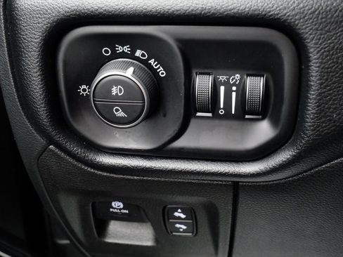 Used 2022 RAM 1500 Laramie AWD/4WD image 27